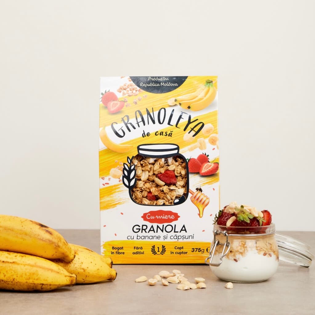 Granola cu banane și căpșuni "GRANOLEYA" 375g