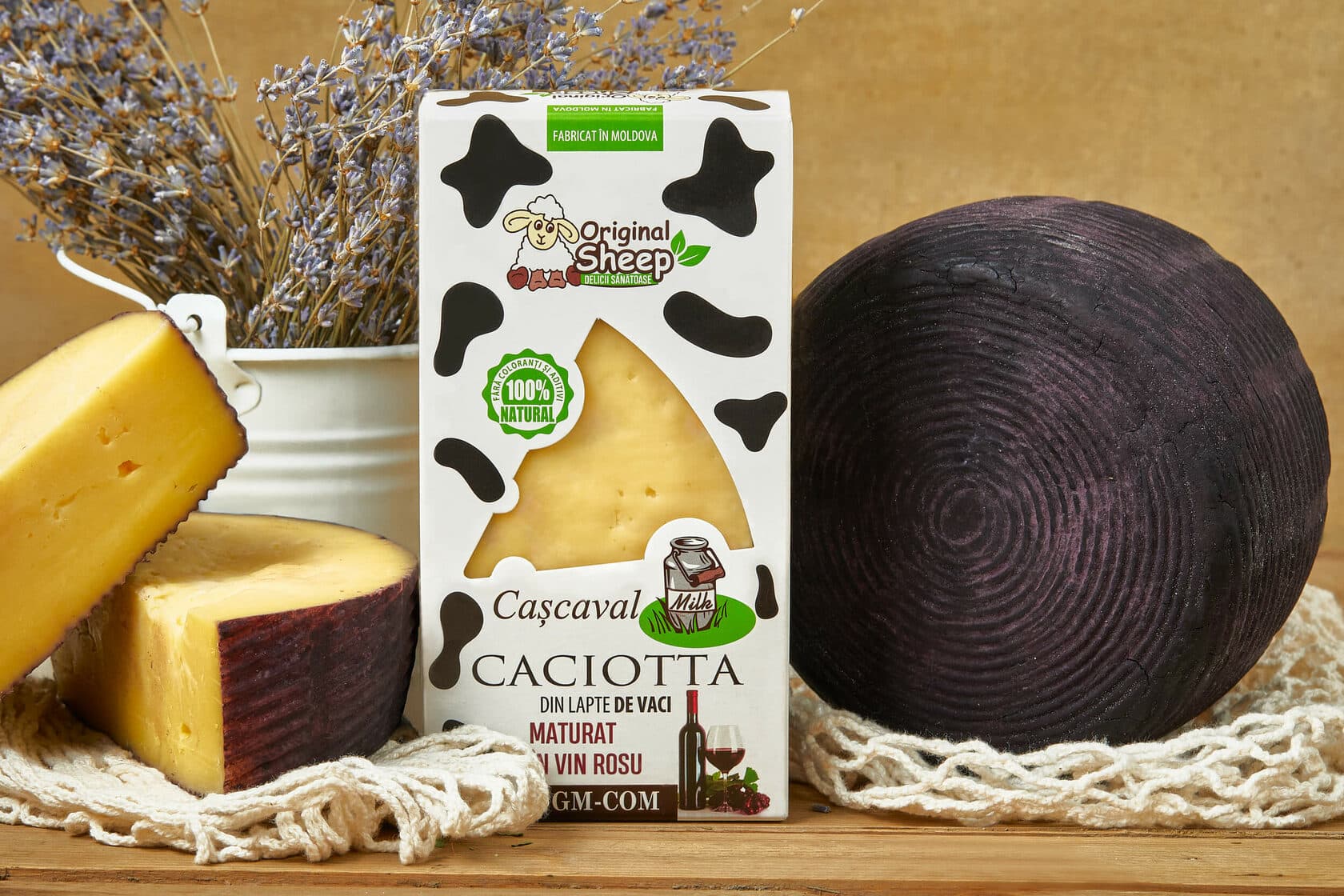 Cașcaval CACIOTTA din lapte de vaci maturat in vin roșu 250g